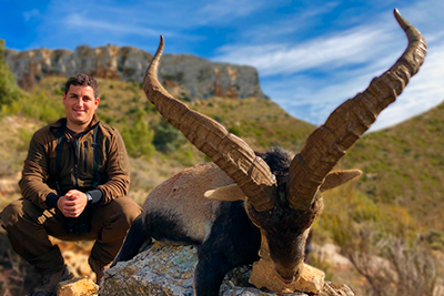 southeaster ibex hunt Spain, sierra nevada ibex hunt Spain, ibex hunt Spain, hunters ibex spain, navaesques hunting Spain, corsini hunting Spain, fouribexhunt, luxury ibex hunting Spain, oxota, caccia, blaser safaris hunt Spain, ibex zone Spain, grand slam spanish ibex, macho hunting spain, westalia, ammon hunter